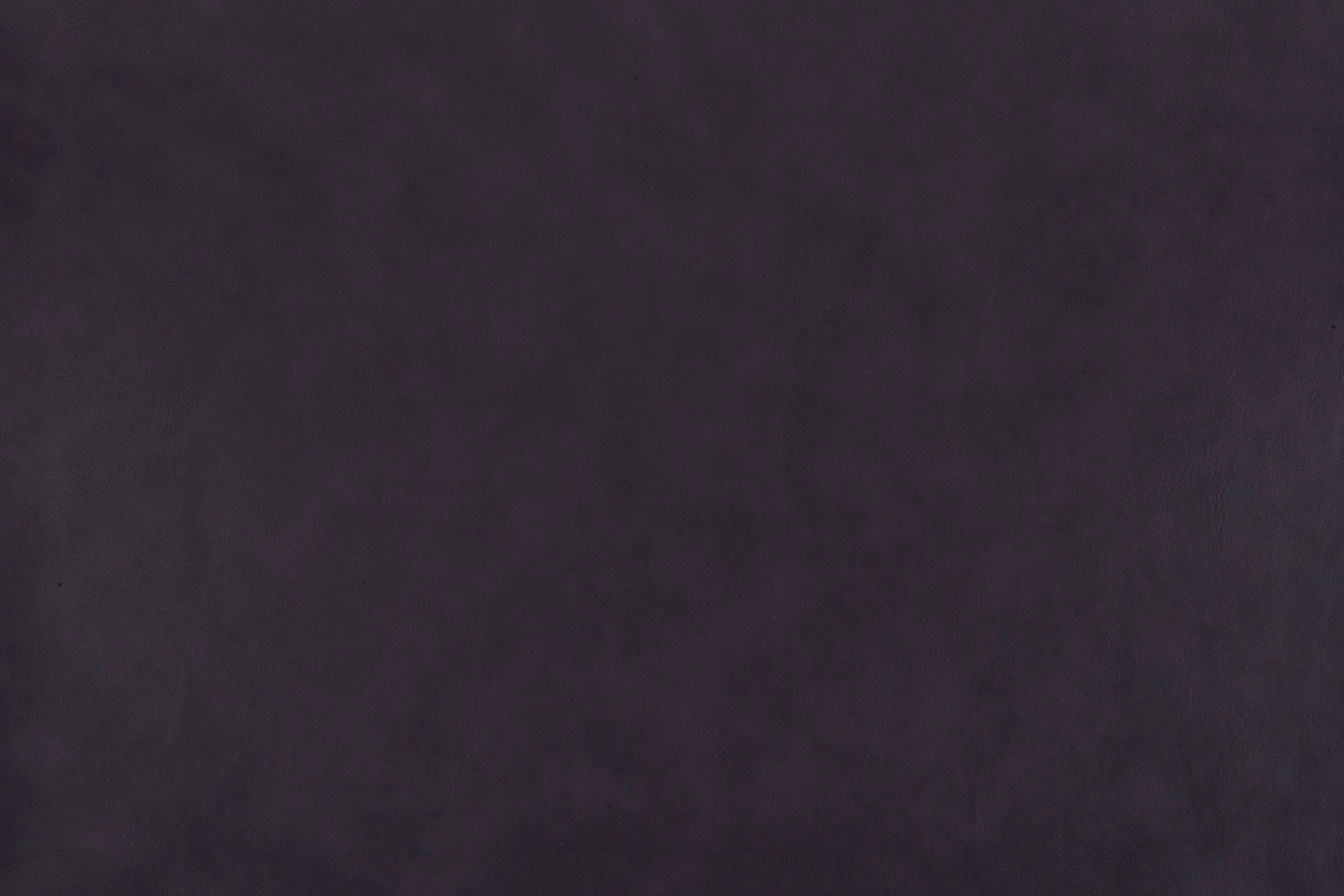 560